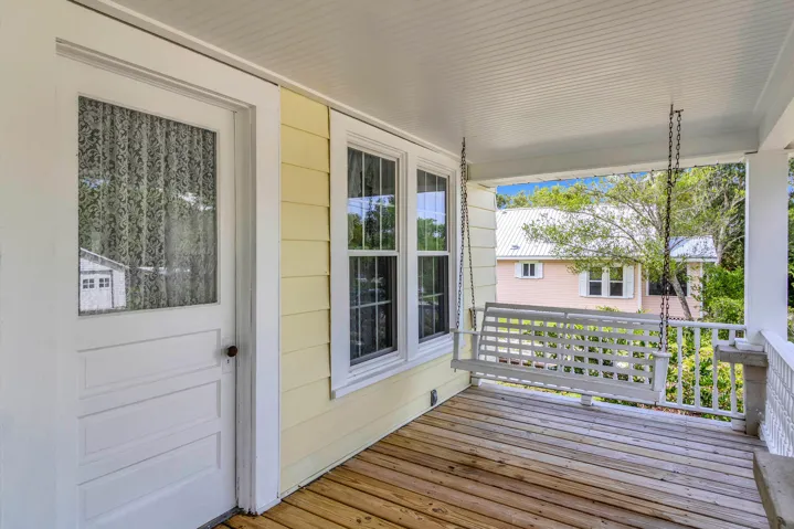Front porch right side