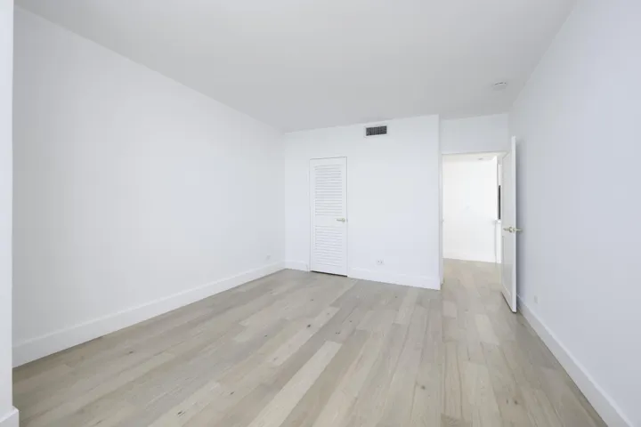 2800 N Flagler Dr Apt 709 West-print-010