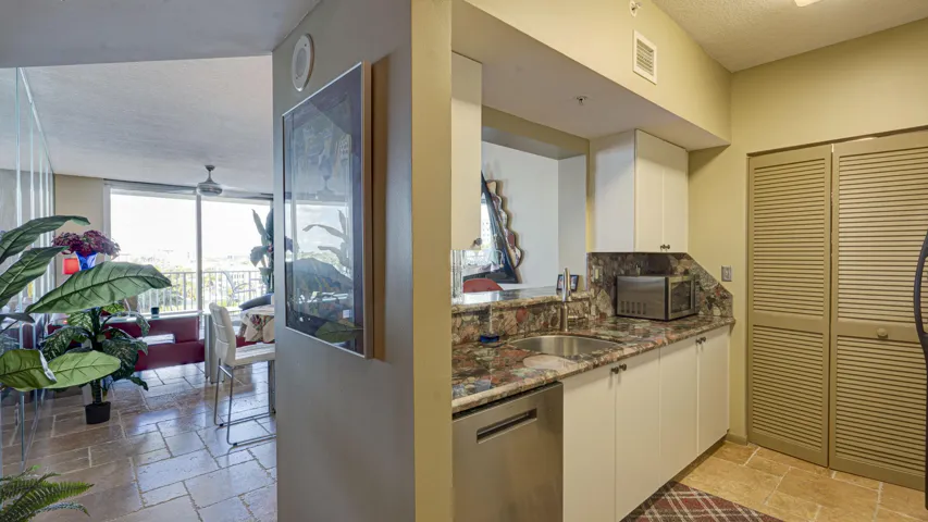 3020 Northeast 32nd Ave unit 606-2