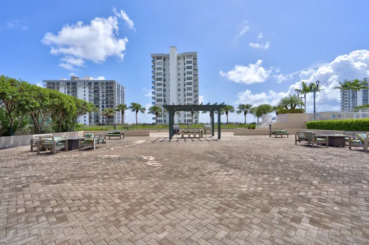 3020 Northeast 32nd Ave unit 606-39