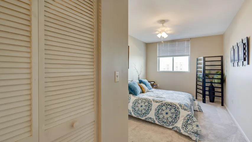 3020 Northeast 32nd Ave unit 606-18