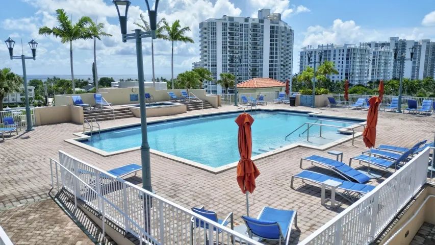 3020 Northeast 32nd Ave unit 606-44