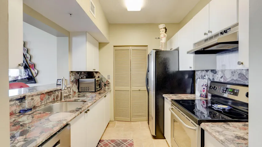 3020 Northeast 32nd Ave unit 606-3
