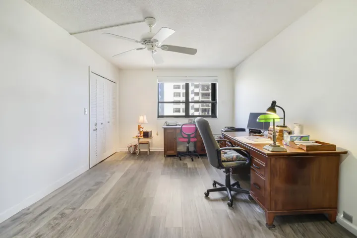 Declutter-1