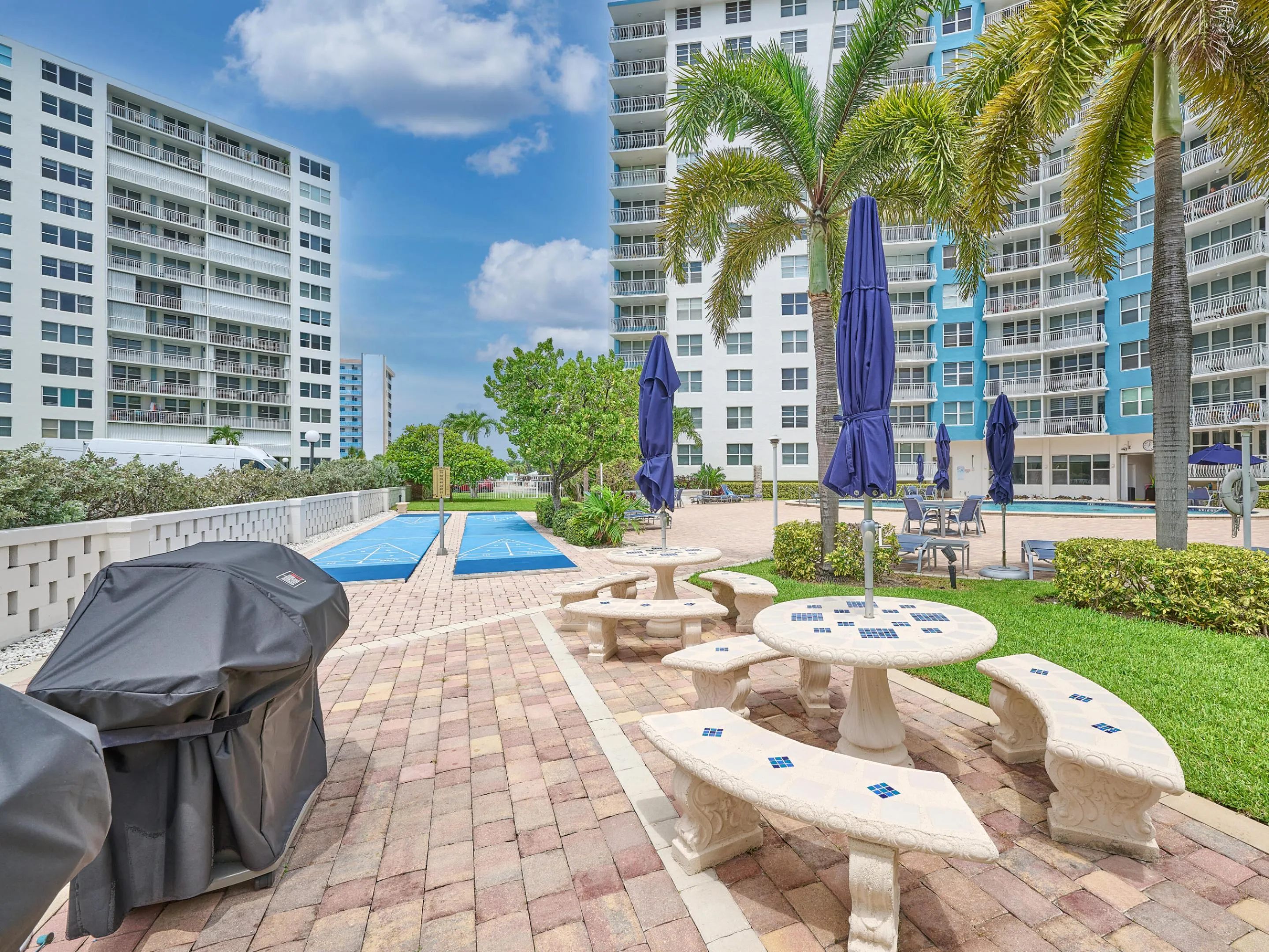 Picnic & BBQ Area | Perfect for outdoor dining and entertaining.