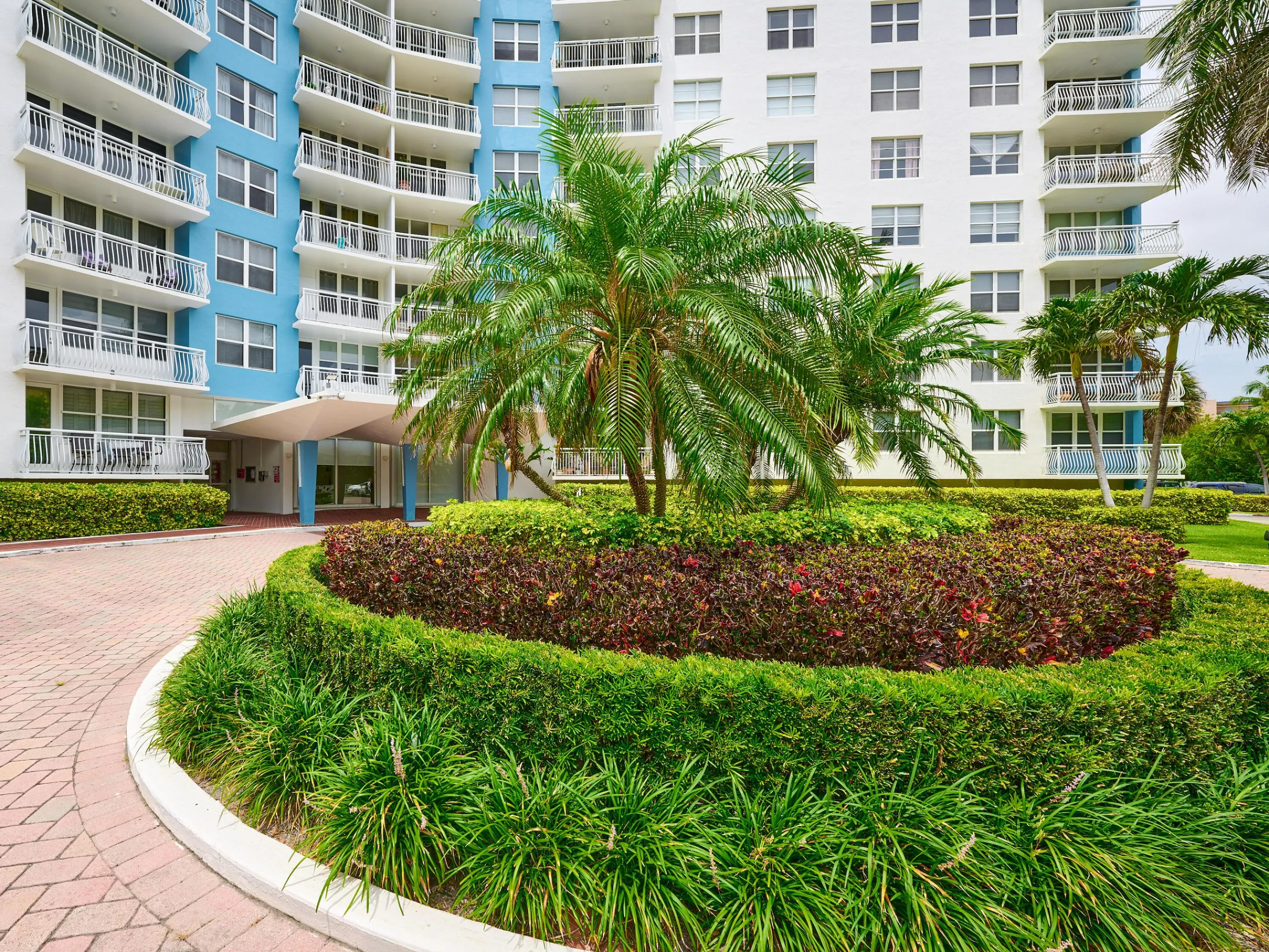Entrance | Welcome to Nassau House