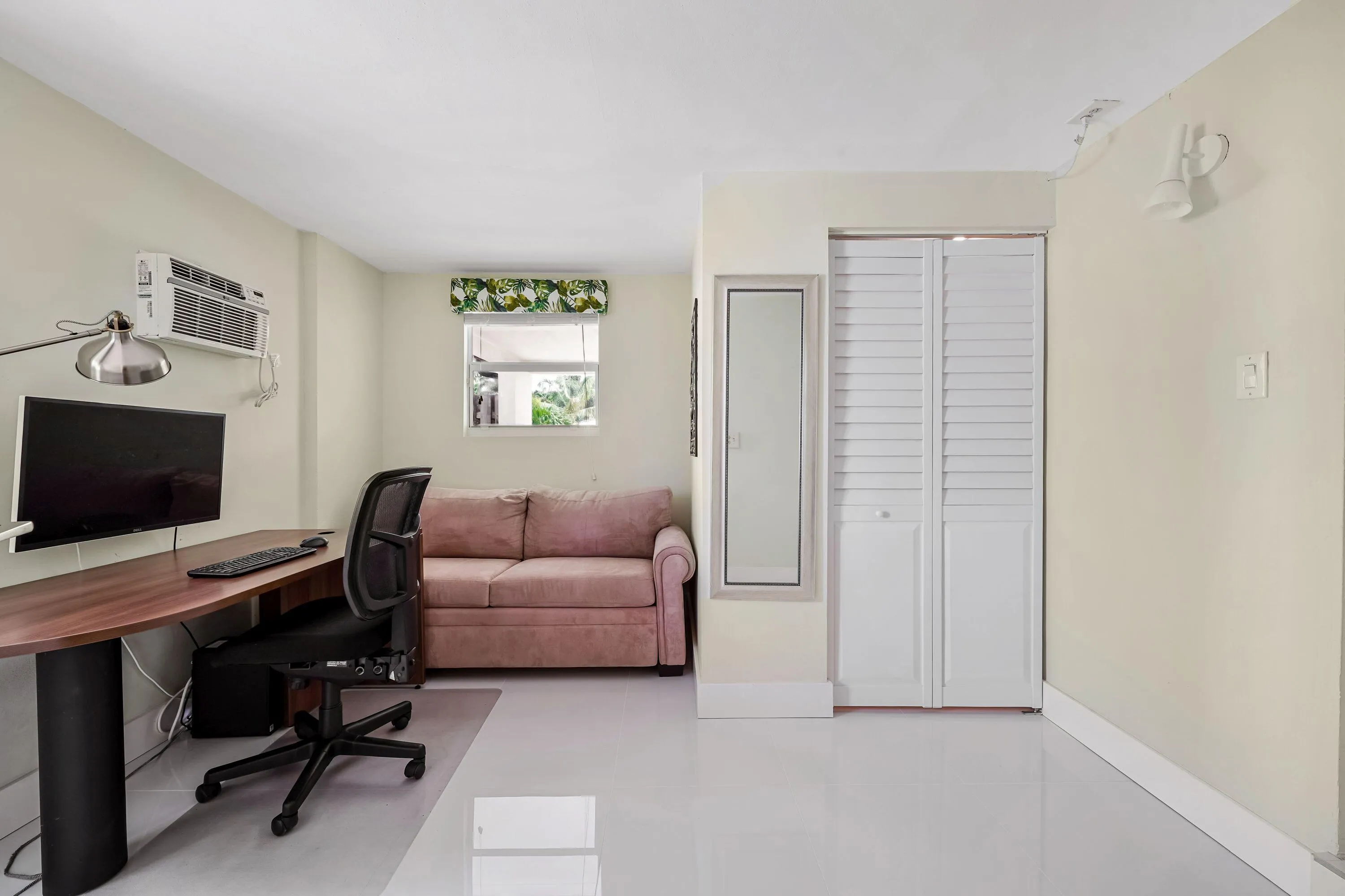 Spare Room 2