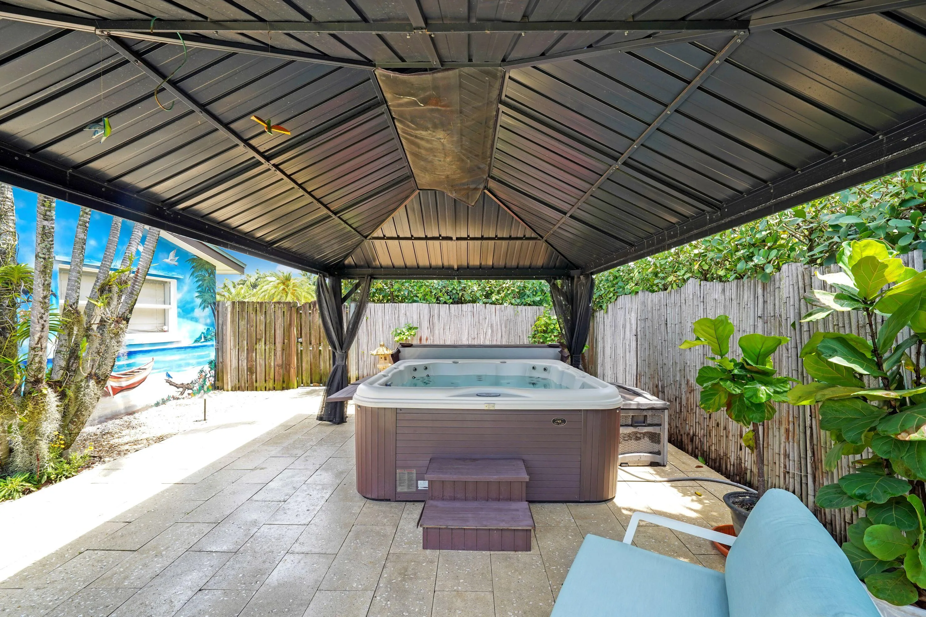 Jacuzzi 2
