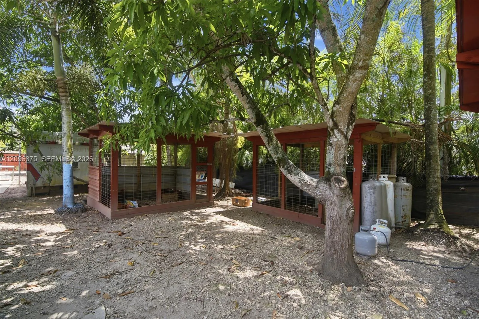 Property photo 37