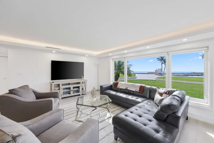 600 S Ocean Blvd 103 - 25