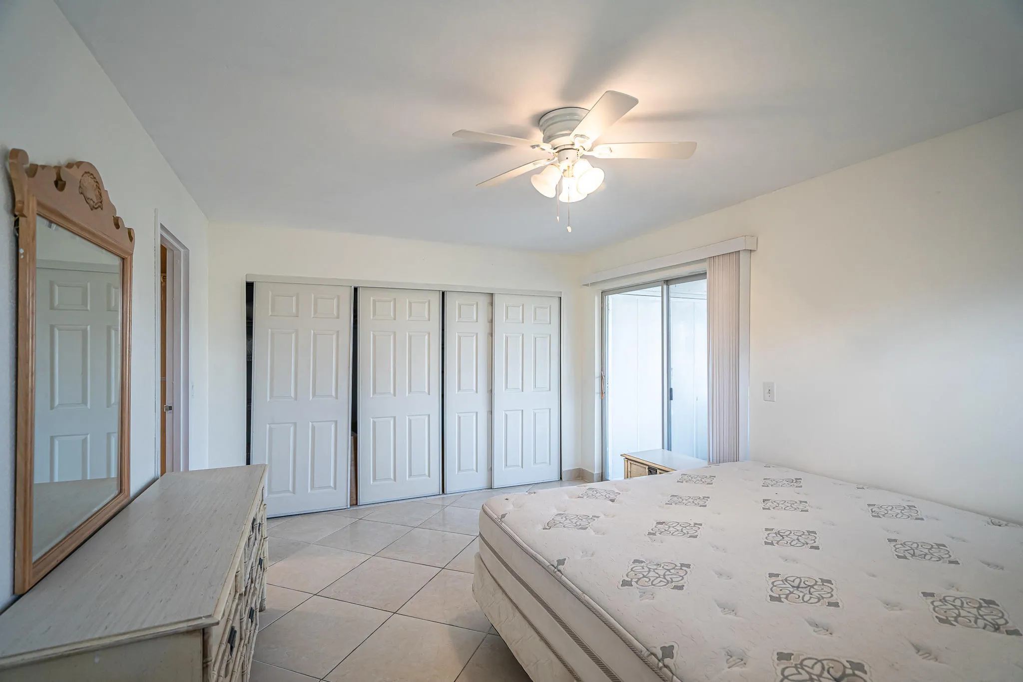Bedroom 467 Sax