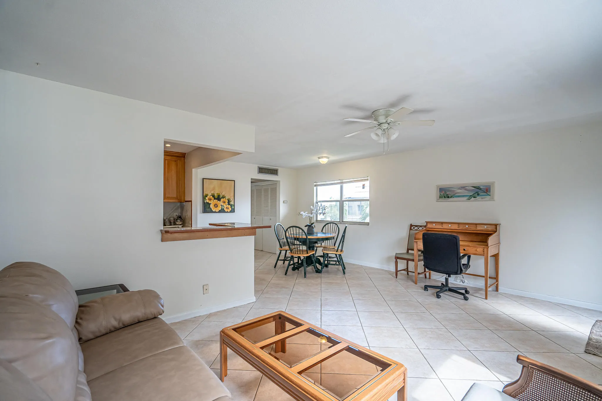 467 sax living and dining