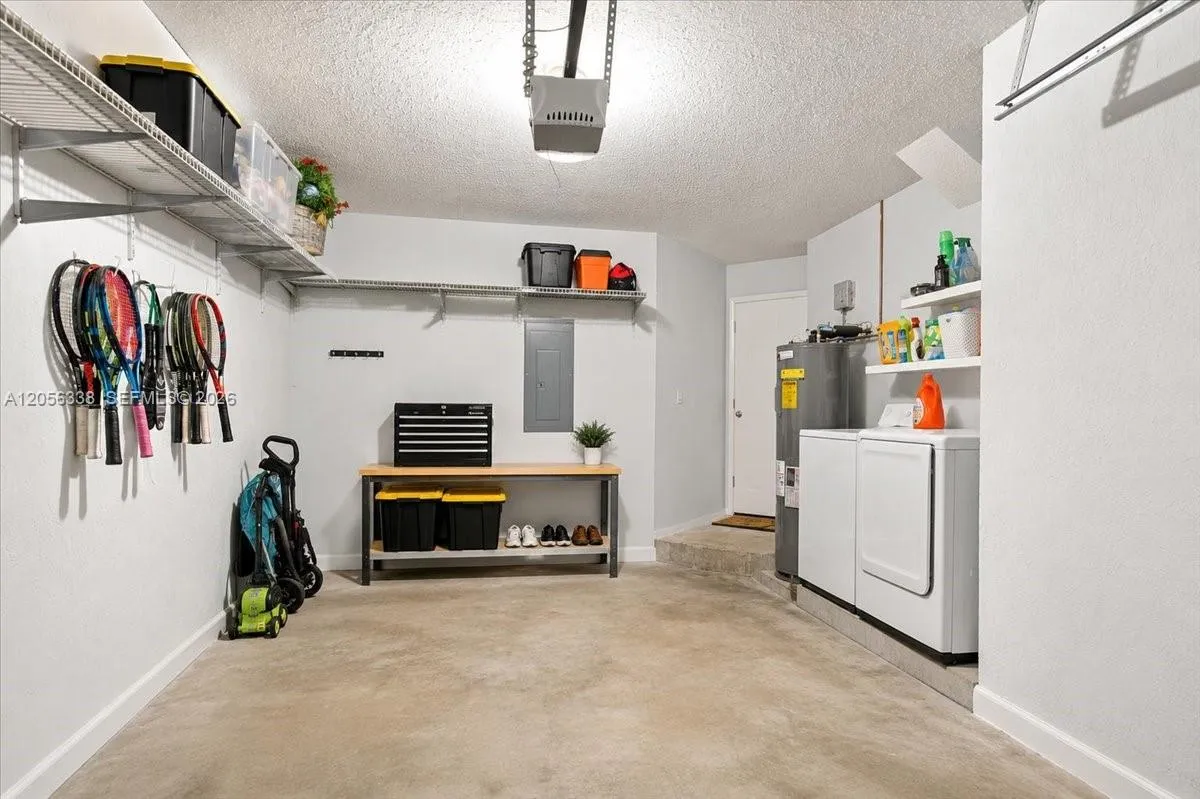 LARGE, BRIGHT AND PLENTY OF ROOM!