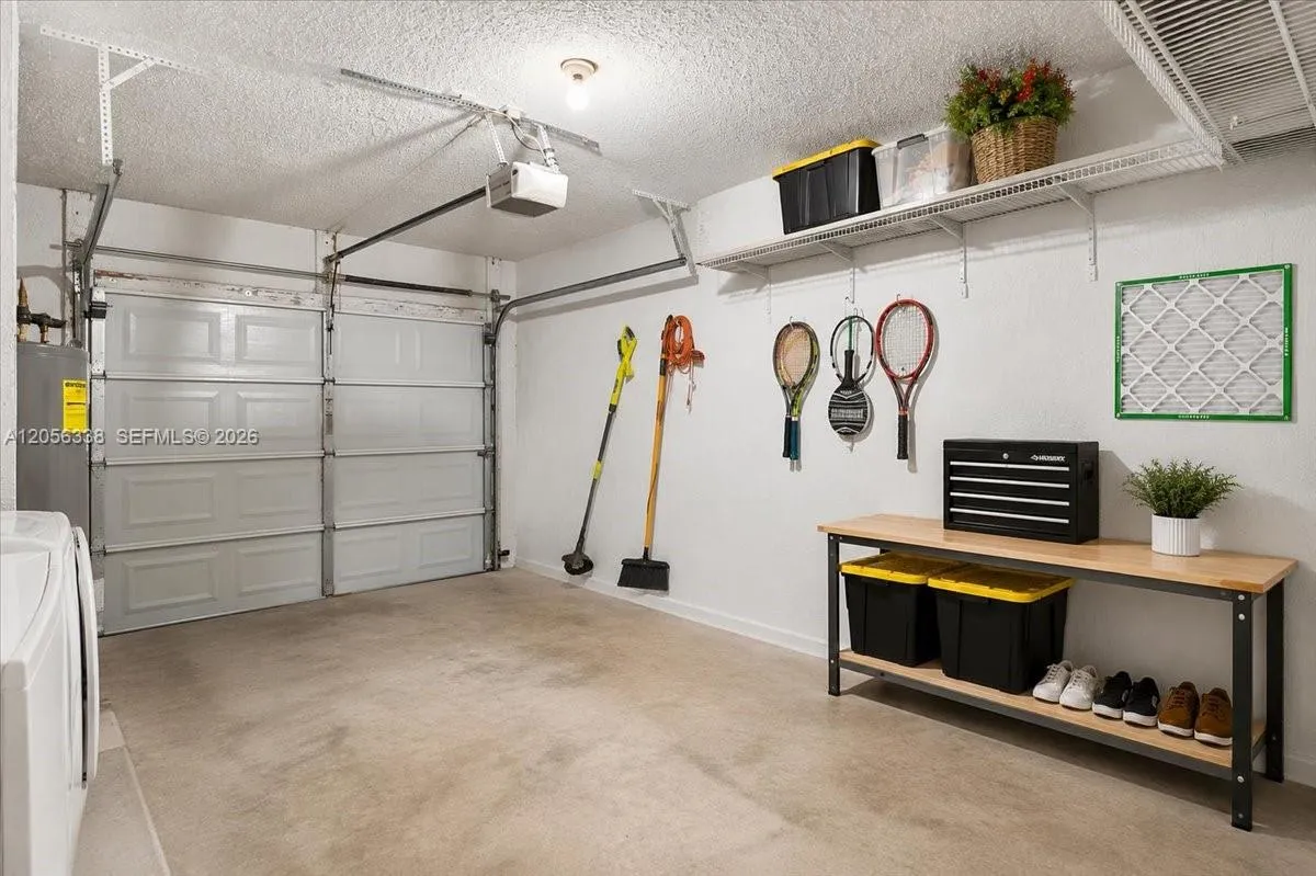 LARGE, BRIGHT AND PLENTY OF ROOM!