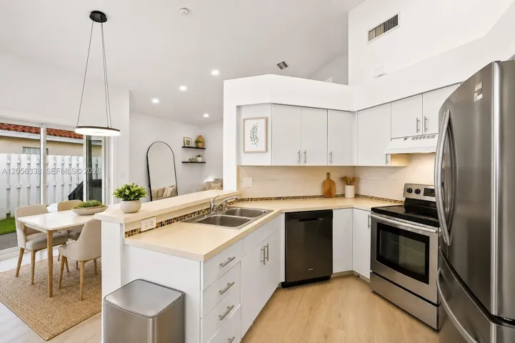 COOK FAMILY DINNERS IN YOUR OPEN KITCHEN!