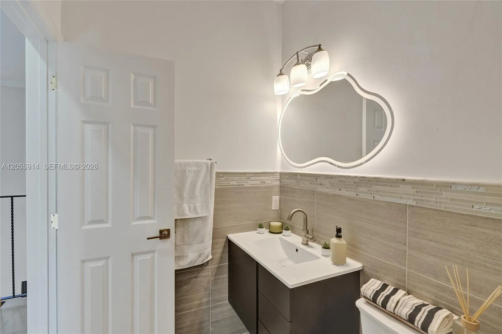 Property photo 44