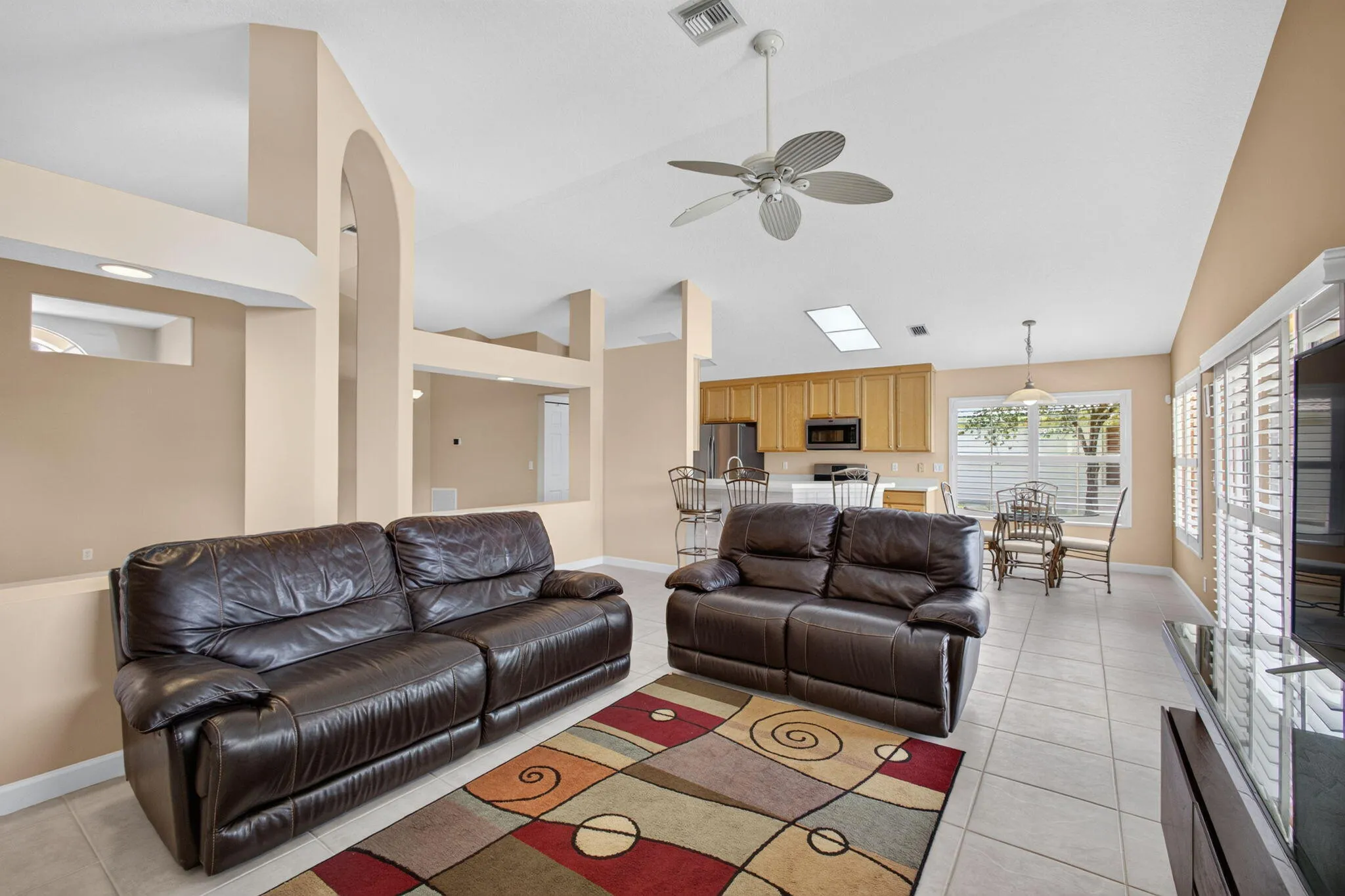 25-web-or-mls-5D1A2145