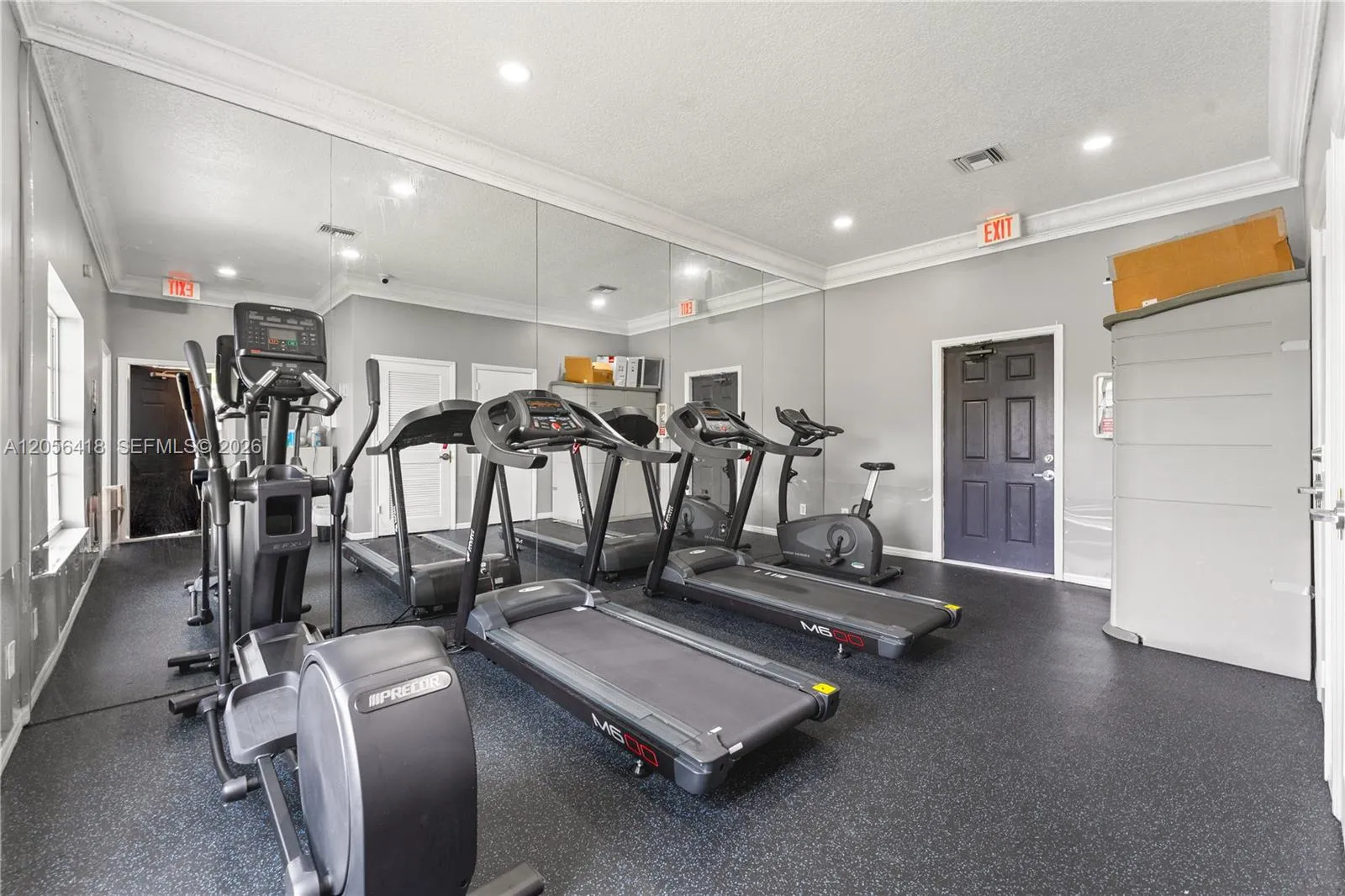 Communtiy gym