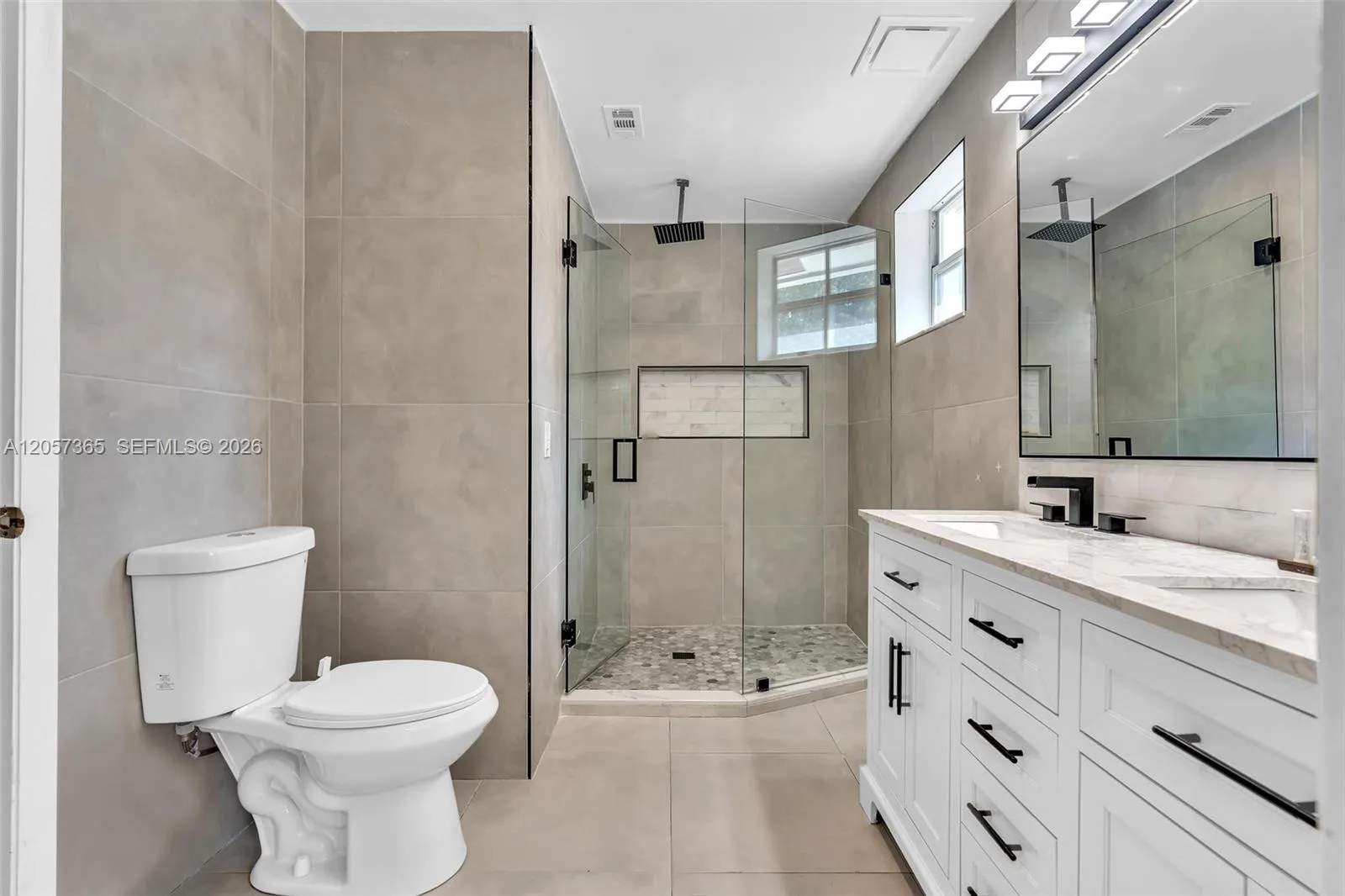 Property photo 94