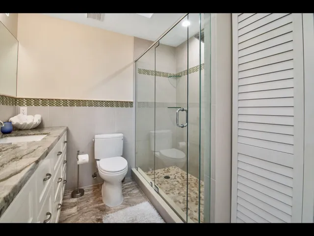 451 3RD BATH 2