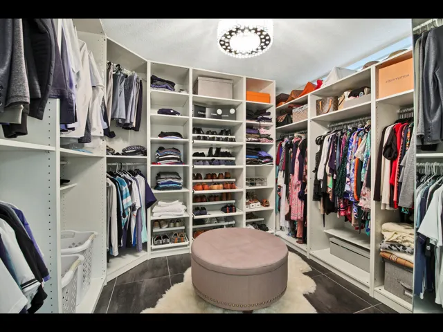 451 PRIMARY CLOSET