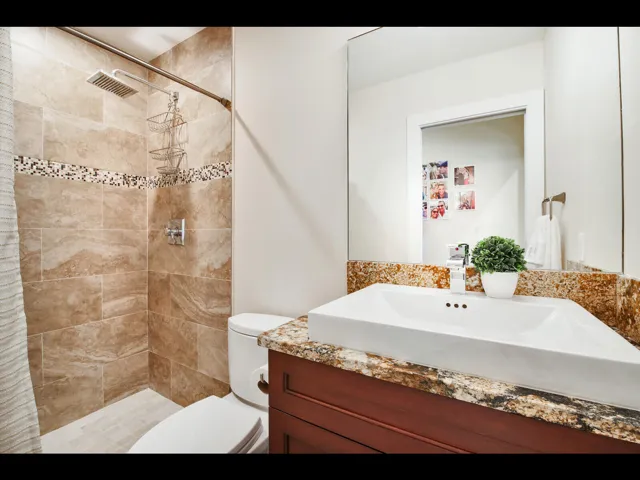451 2ND BATH 1