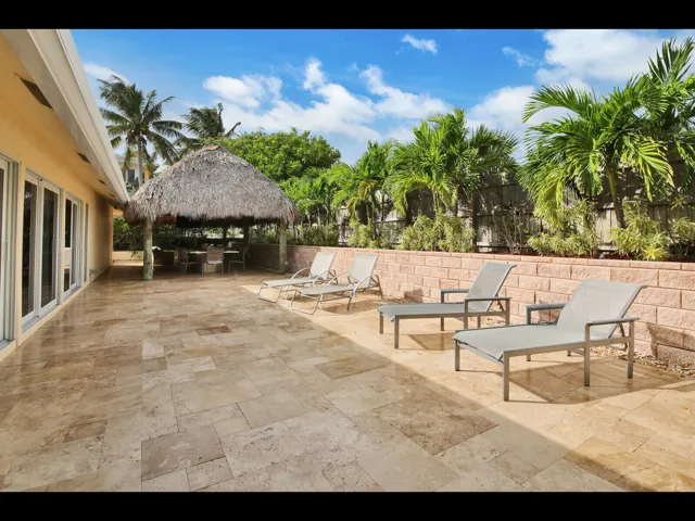 451 PATIO 1