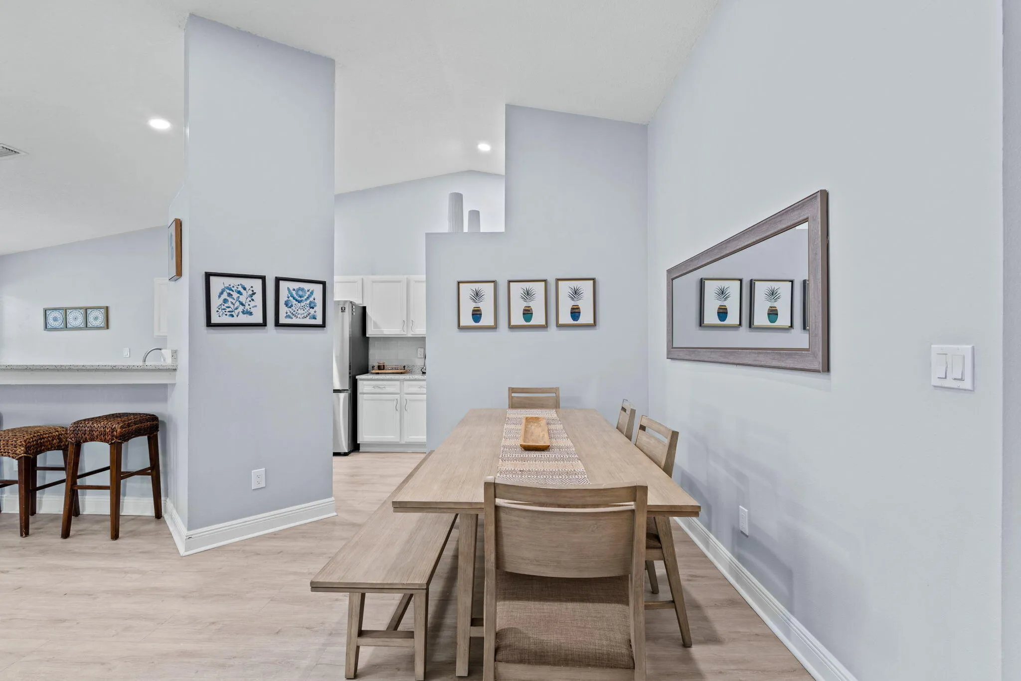 7-web-or-mls-A7409744