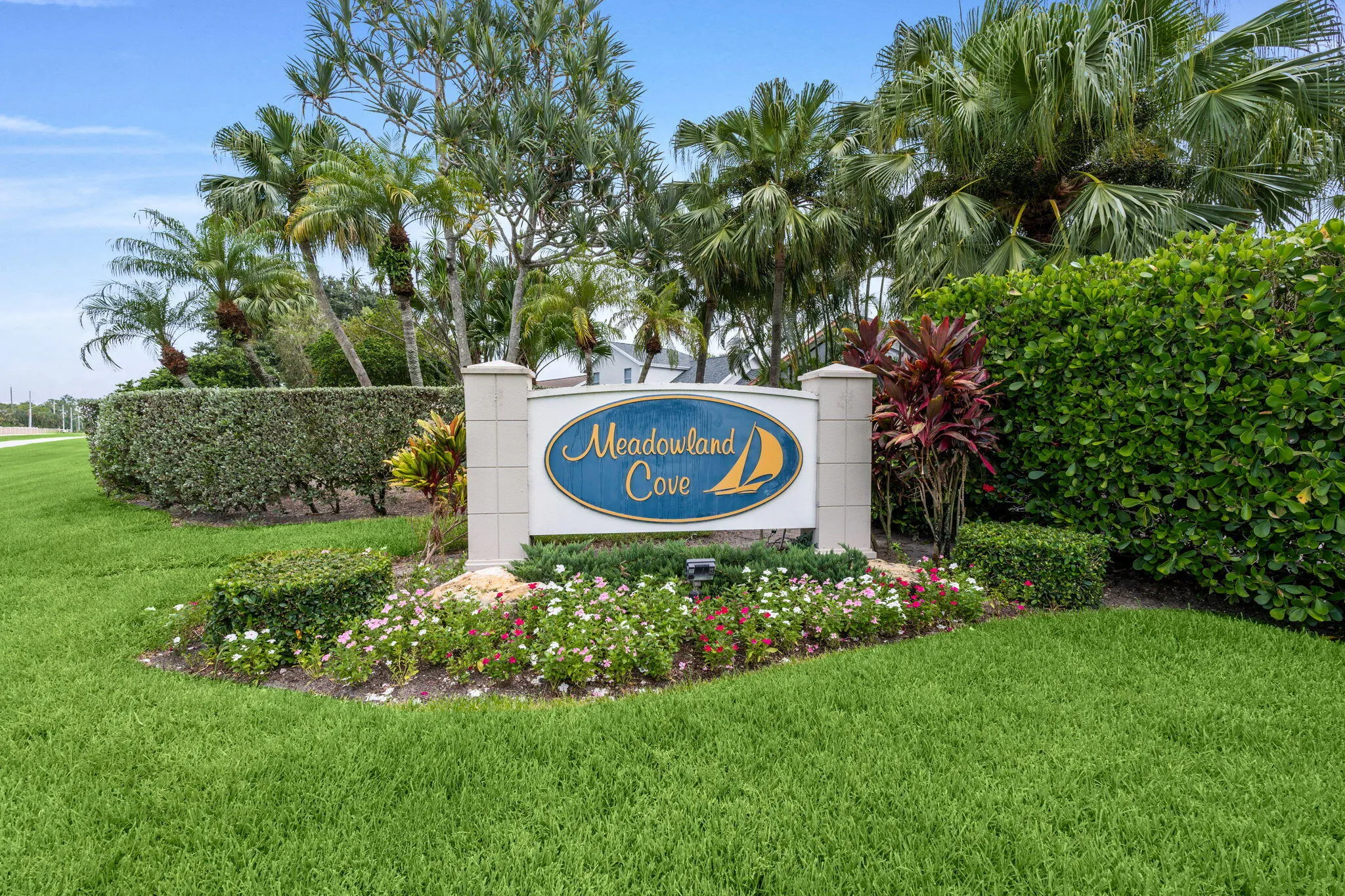 63-web-or-mls-A7409779