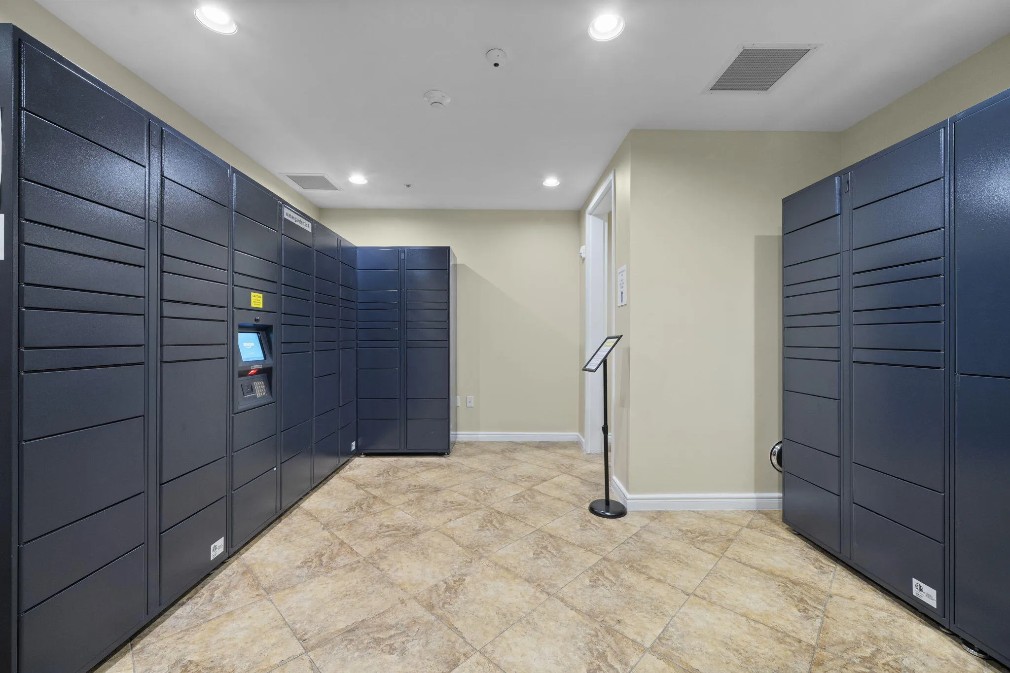 Amazon Hub In the Building
