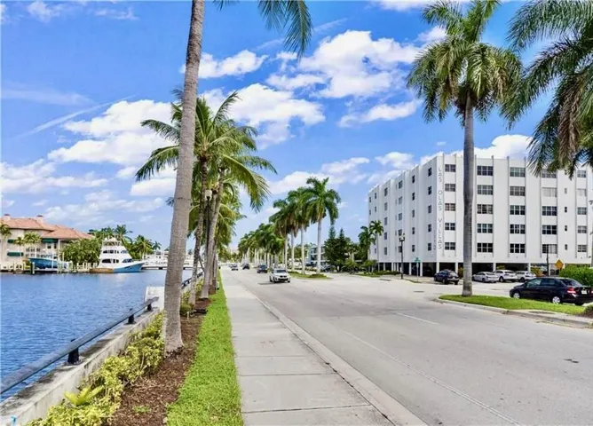 Las Olas Villas