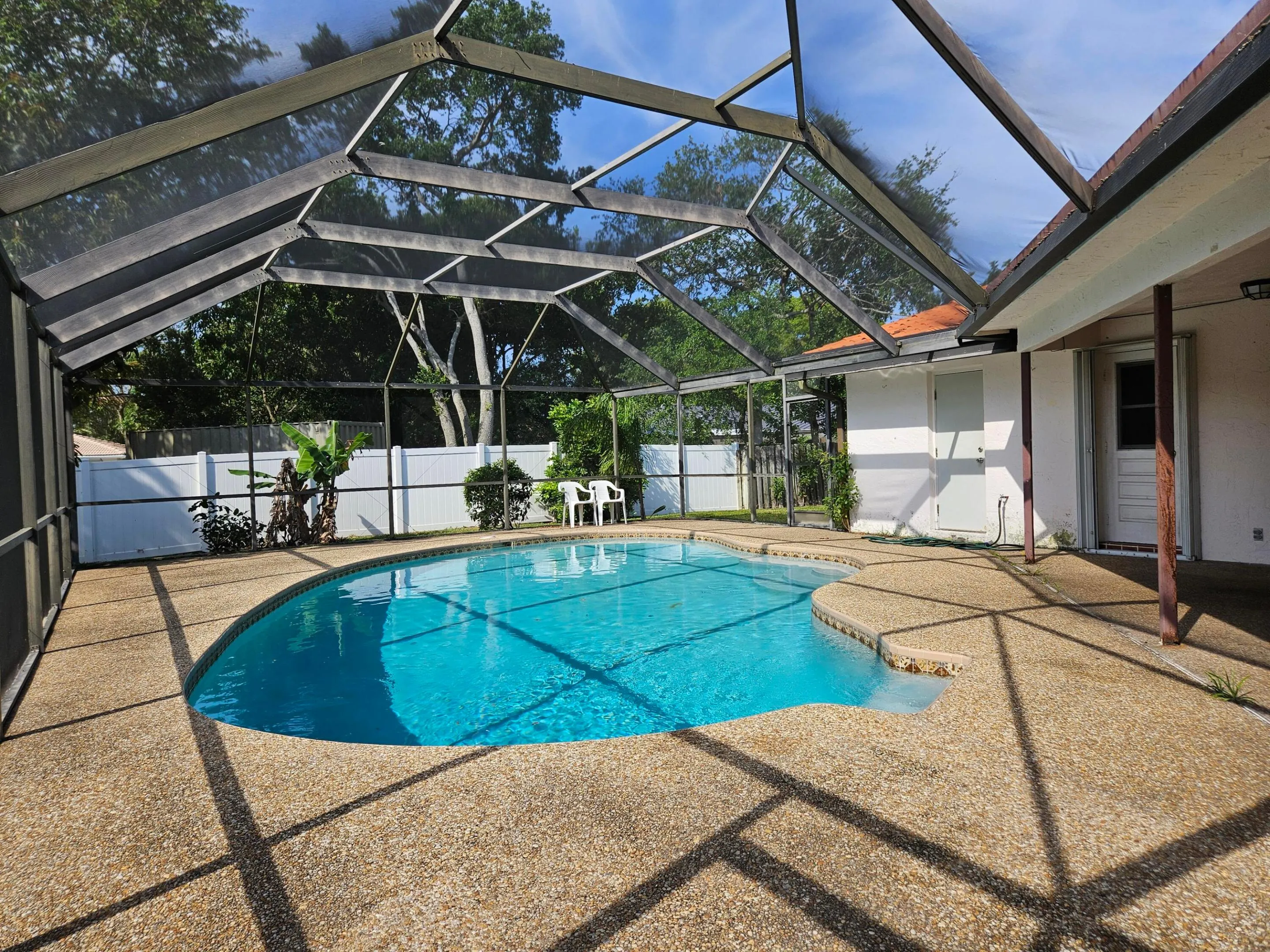 Screened Pool