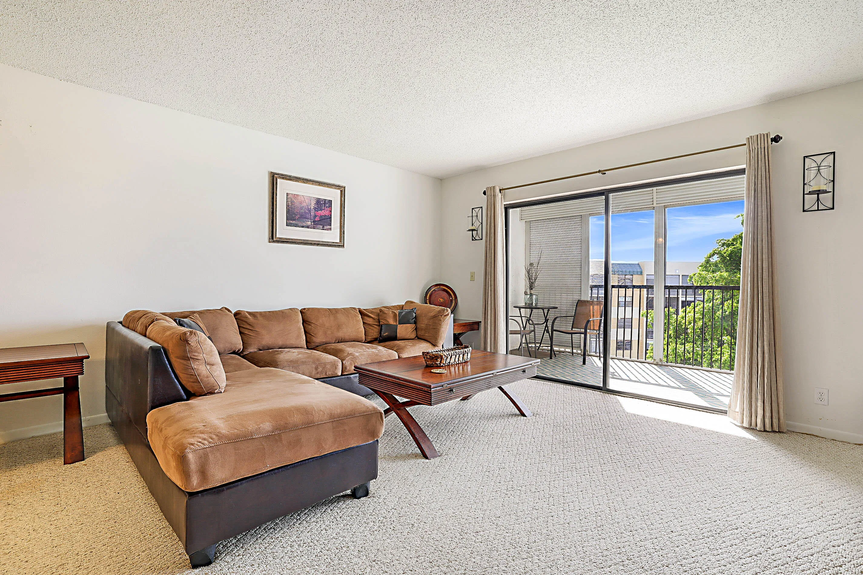 6475 West Oakland Park Blvd #505 -4