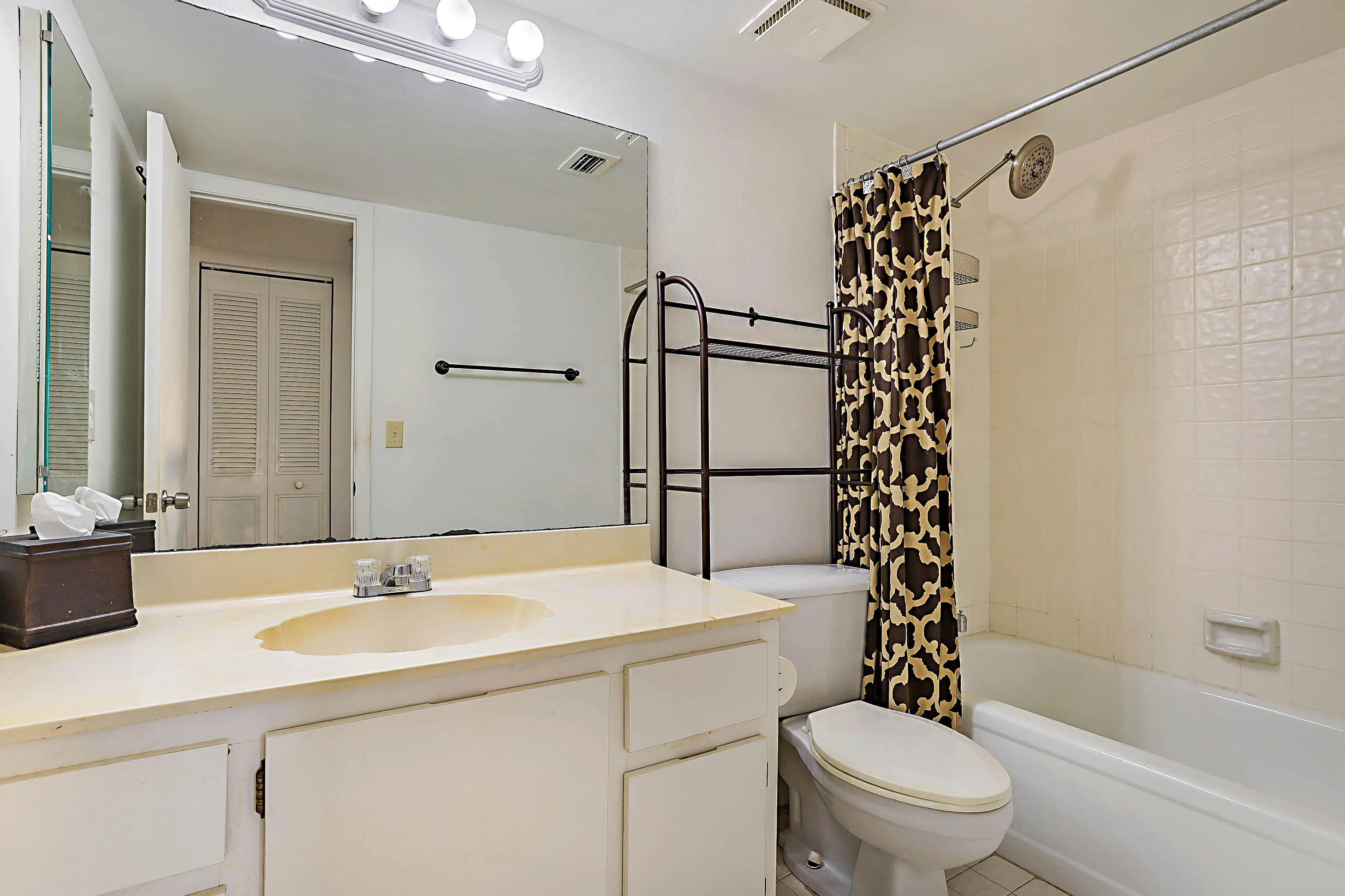 6475 West Oakland Park Blvd #505 -20