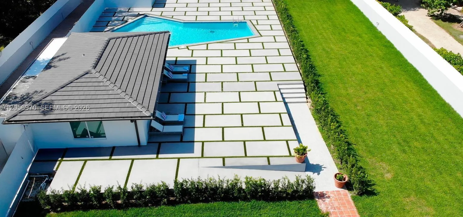 Property photo 61