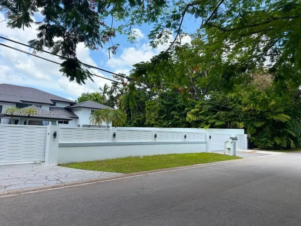 Property photo 73