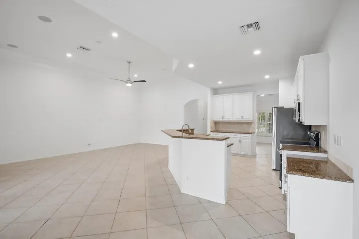 06-Klein-11289 NW 65th Mnr-6