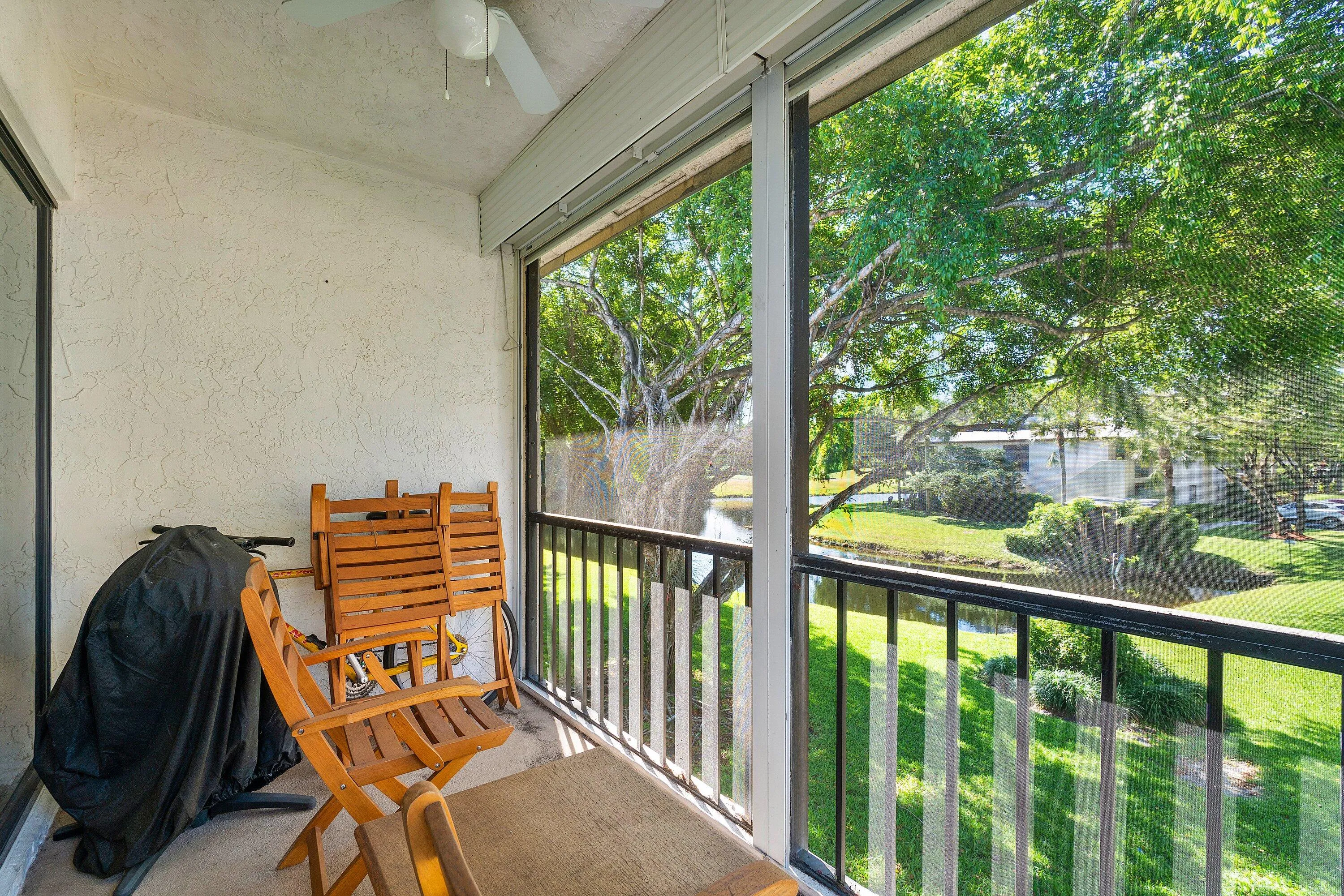 balcony
