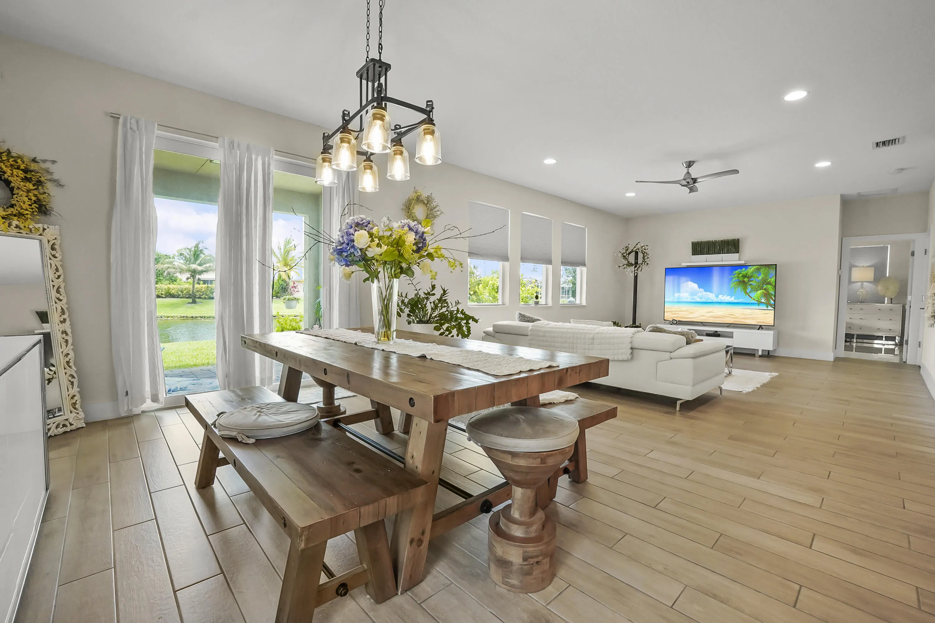18 Dining room 03