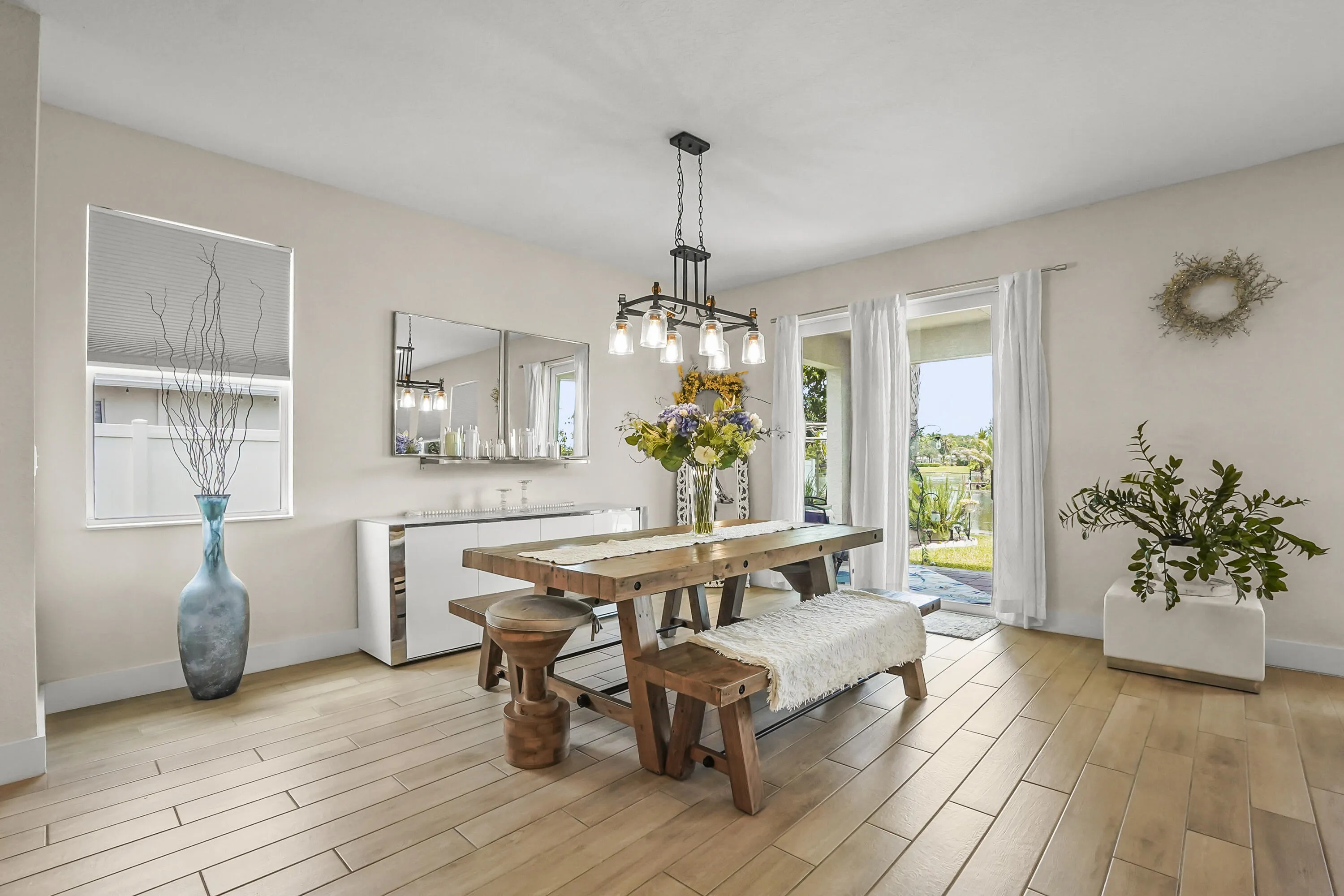 16 Dining room 01