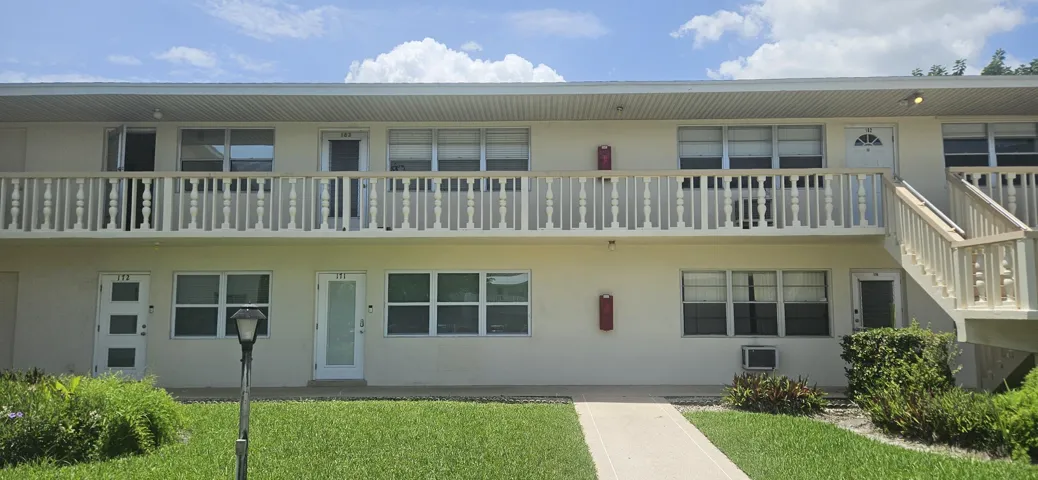 Exterior 1