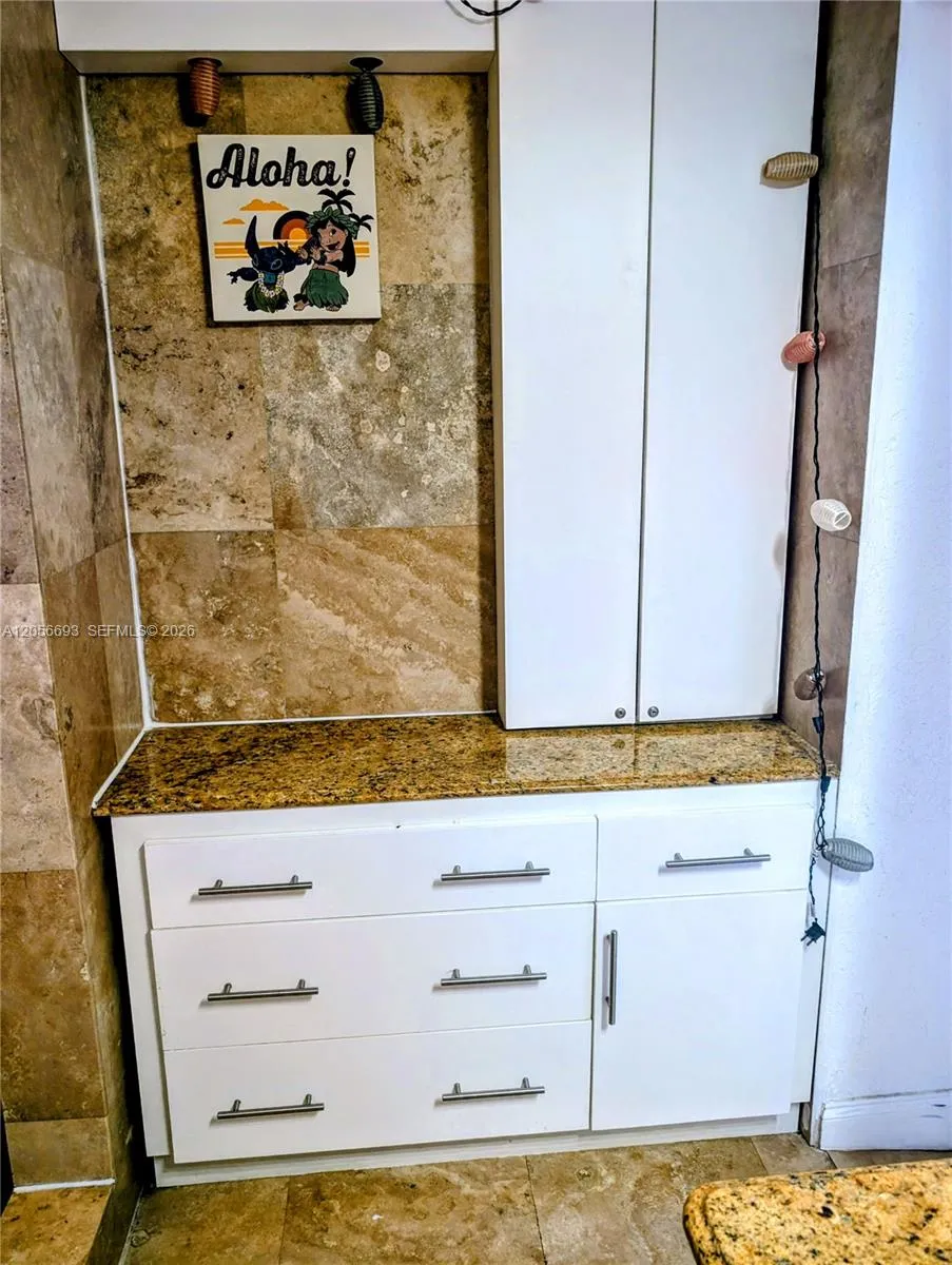 Extra storage in bathroom w/ more counter space
