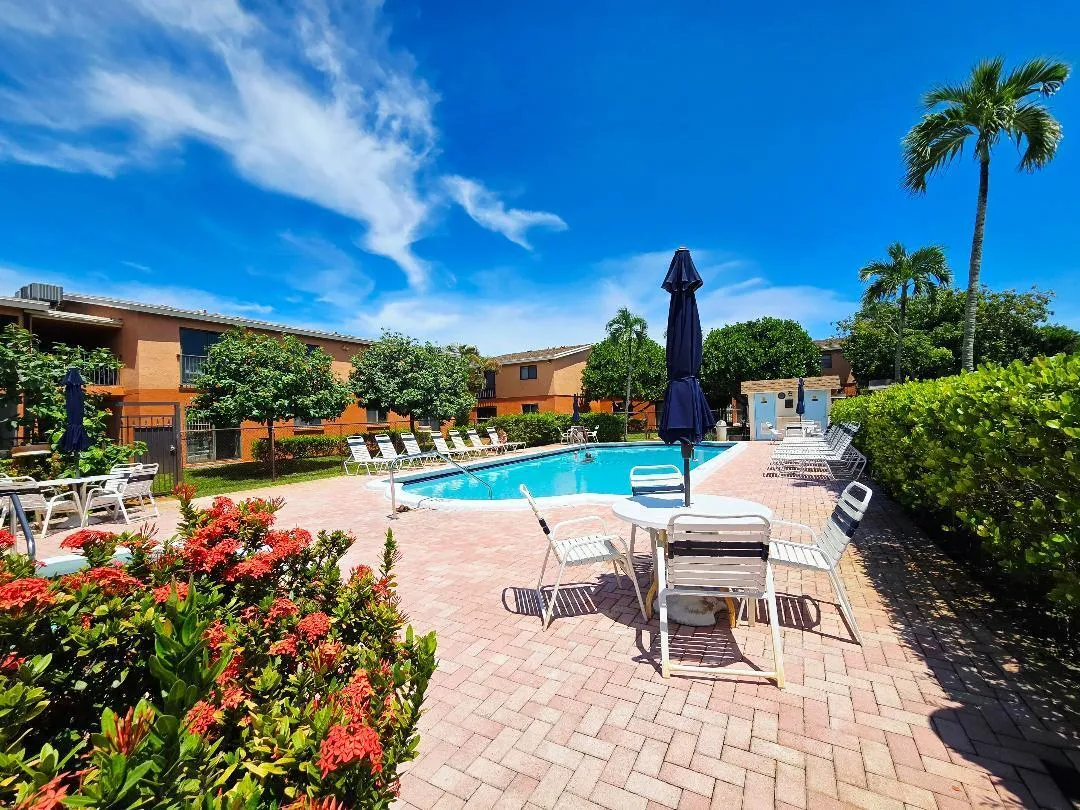 villa valencia - swimming pool hot tubv