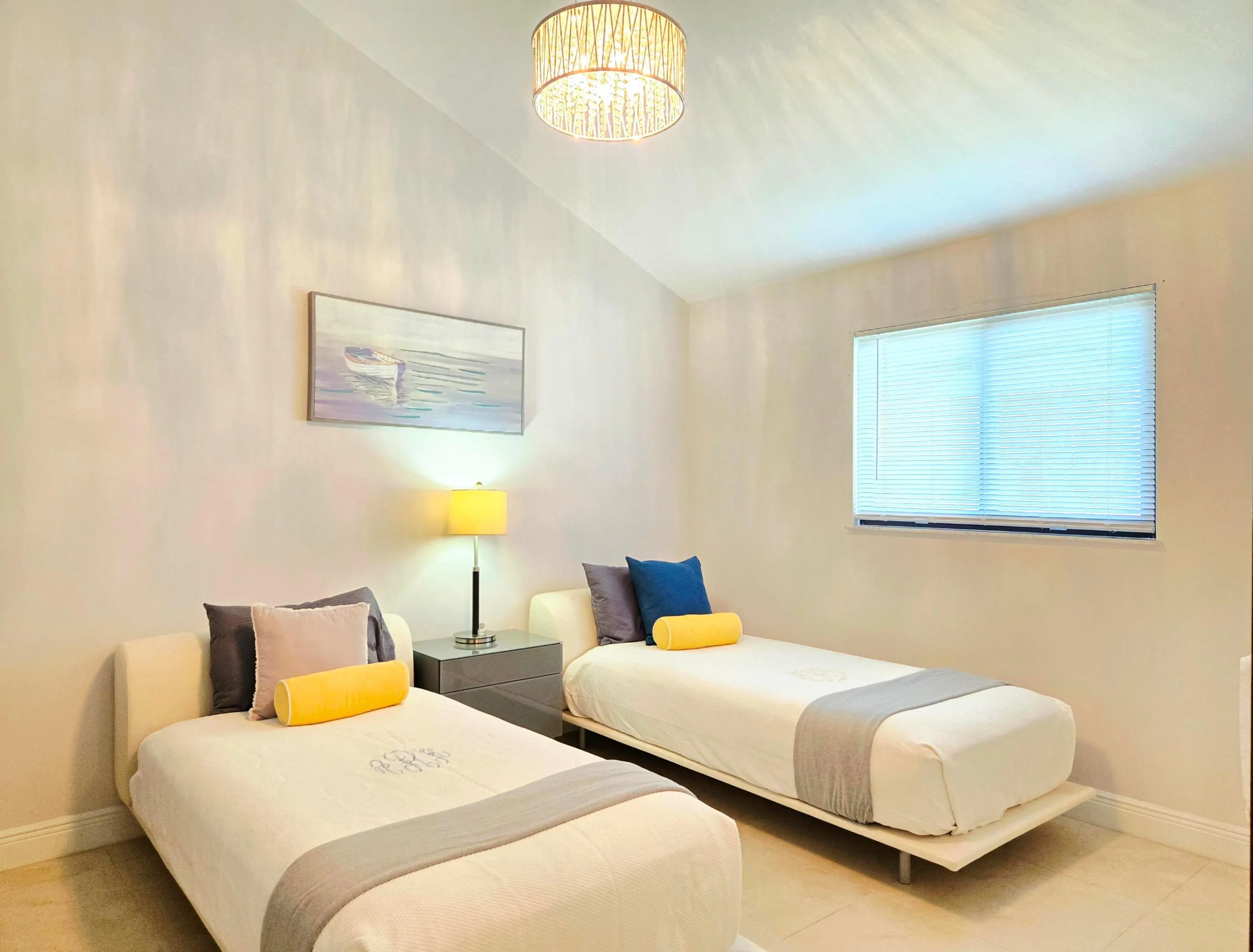 Second Bedroom with 2 Single Beds