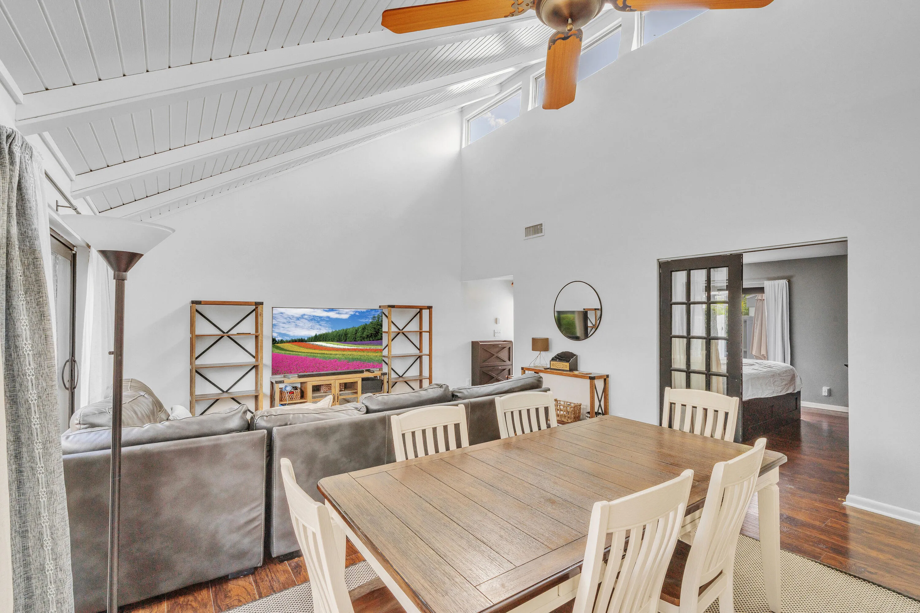 9 Dining Area