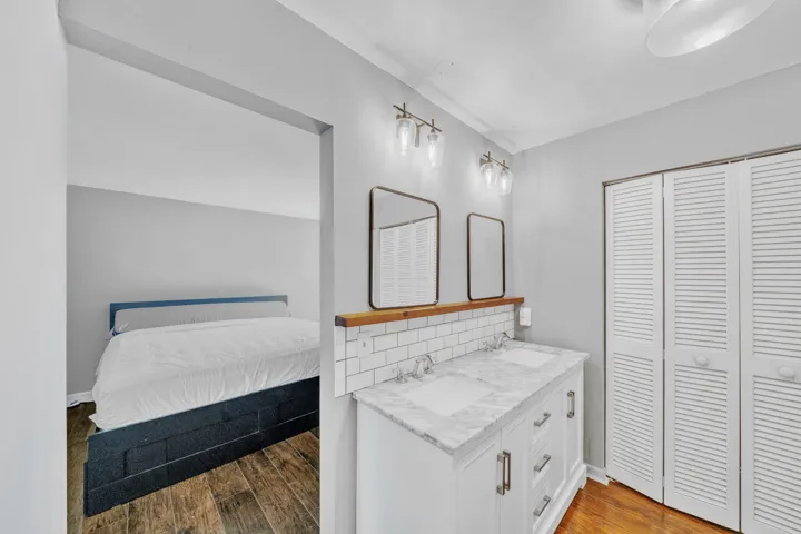 13 Primary Bathroom (3)