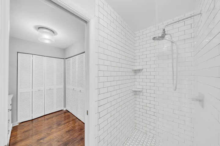 13 Primary Bathroom (2)