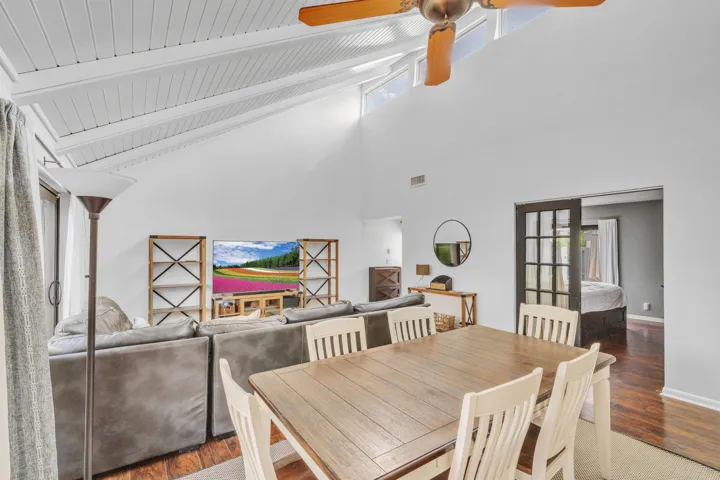 9 Dining Area