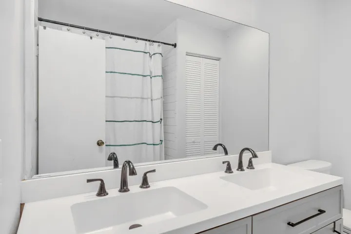 17 Guest Bathroom (3)