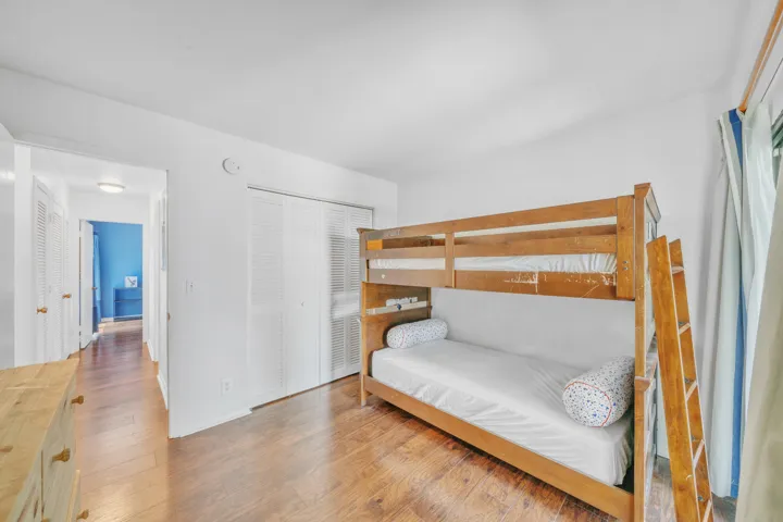 16 Guest Bedroom A (2)